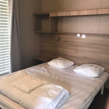 Trinite אתר קמפינג