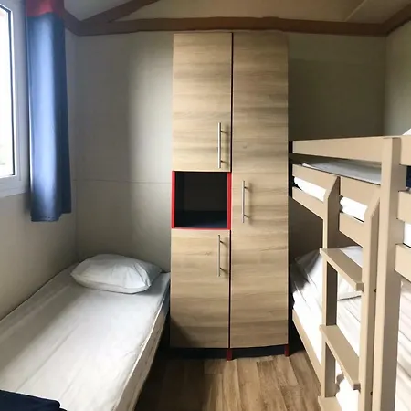 Trinite אתר קמפינג