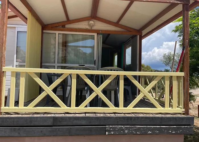 Trinite Kamp alanı Bonifacio (Corsica)